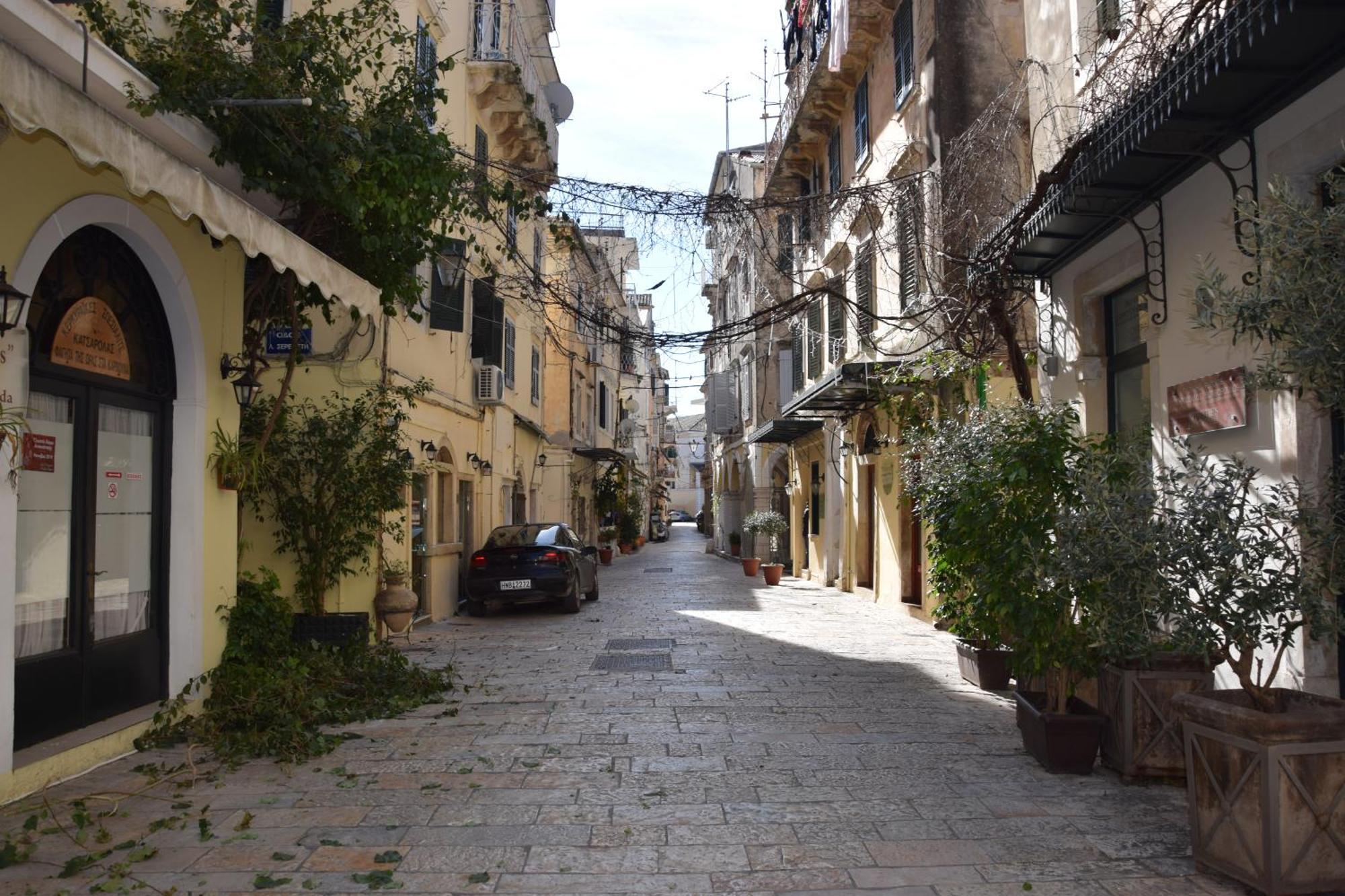 Matty'S Apartment In Corfu Town Eksteriør bilde